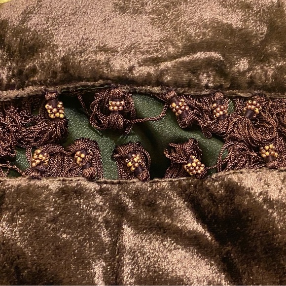 Velvet Texture One Side & Satin Texture Other w/ Decorated Tassels 2 Piece Set - Picture 4 of 7